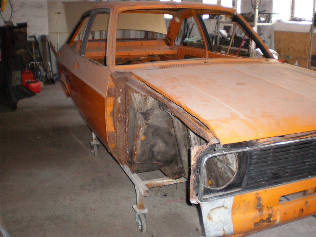 Ford Escort Mk2 karosszéria 2. kép