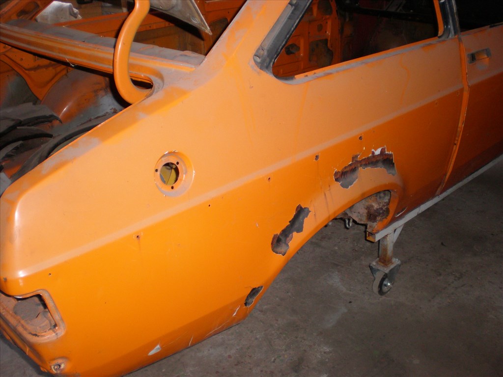 Ford Escort Mk2 karosszéria 12. kép