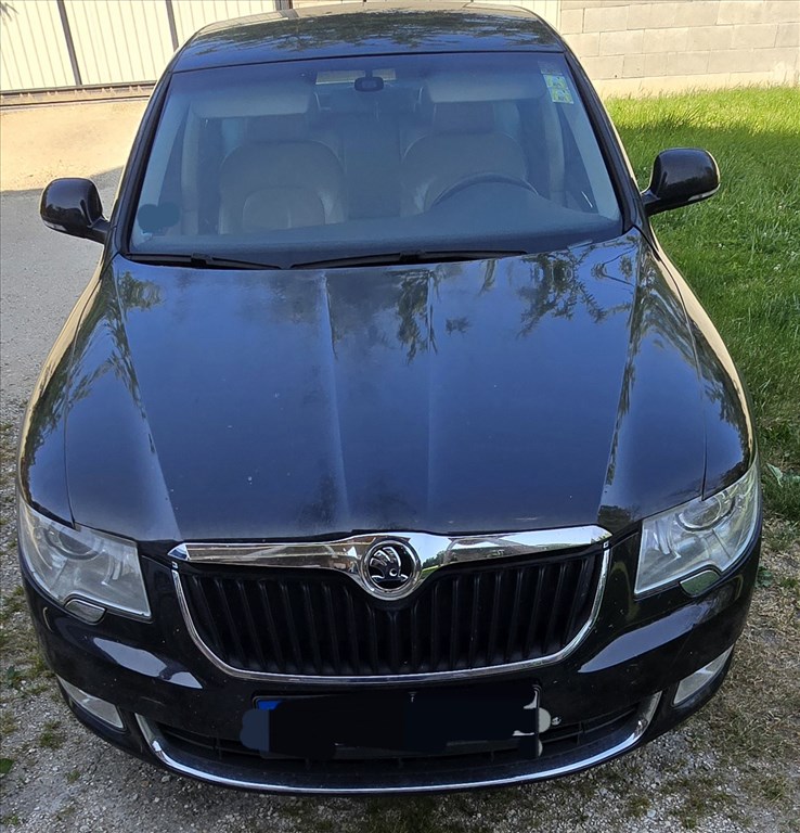 Skoda Superb II bontott alkatrészei 2.0cr tdi DSG 1. kép