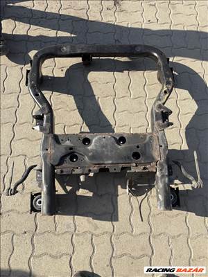 Volkswagen Transporter T5 bölcső 