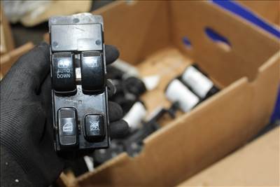 Kia Carnival 2001 ablakemelő kapcsoló  jobb (2 gombod)  620w06740