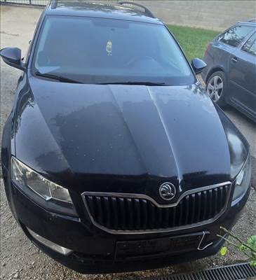 Skoda Octavia III bontott alkatrészei 1.6CR CRKB