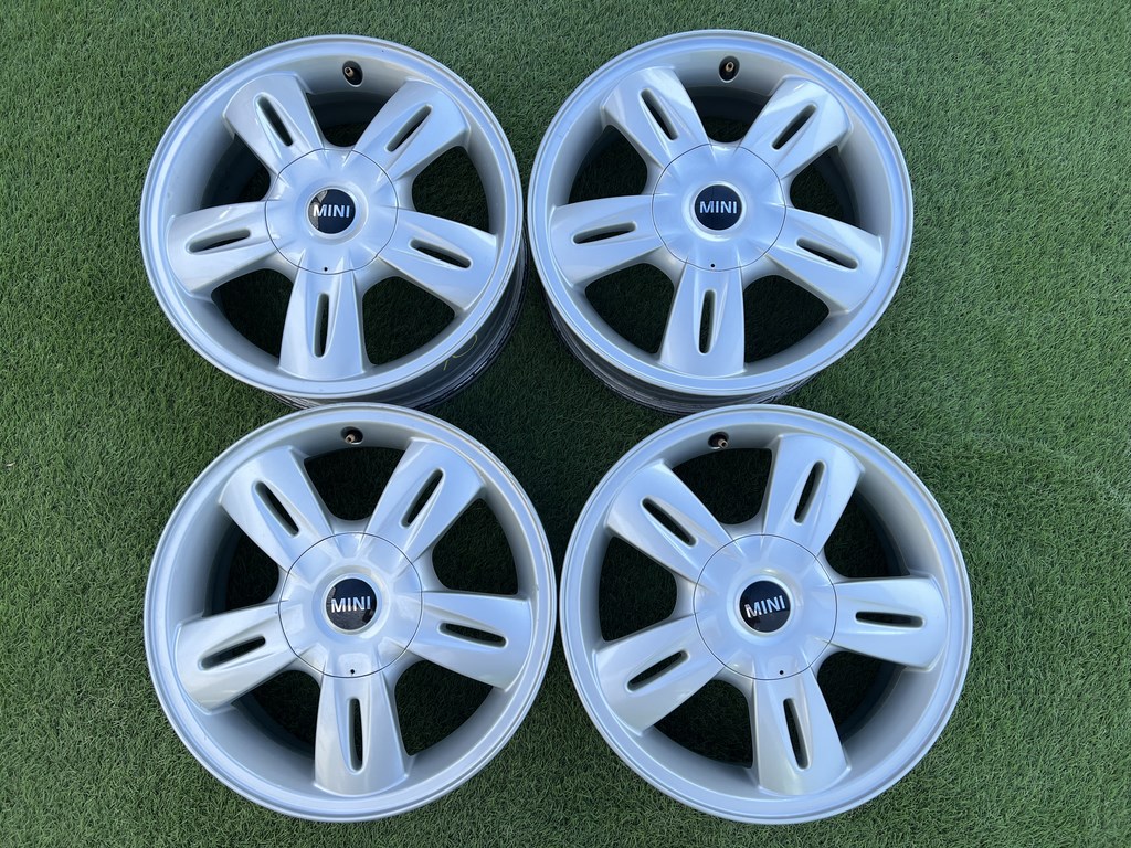 4x100 15" Mini gyári alufelni 5,5Jx15h2 ET45 1. kép