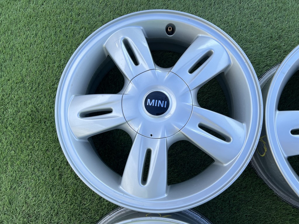 4x100 15" Mini gyári alufelni 5,5Jx15h2 ET45 5. kép