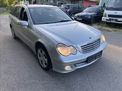 Mercedes C 200 (W203) bontott alkatrészei