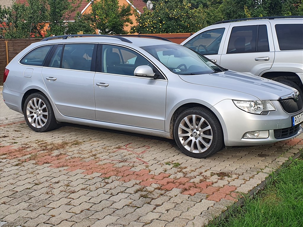 Eladó Skoda Superb II 5. kép