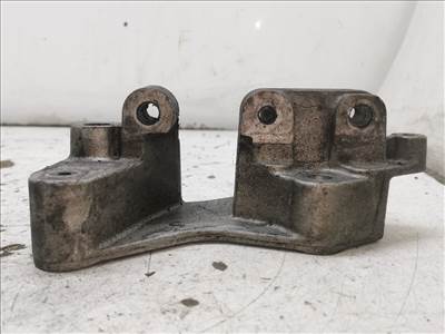 RENAULT LAGUNA II Grandtour (KG0/1_) 2.2 dCi (KG0F) Motor Tartó Bak (Fém) #39588# 8200140428