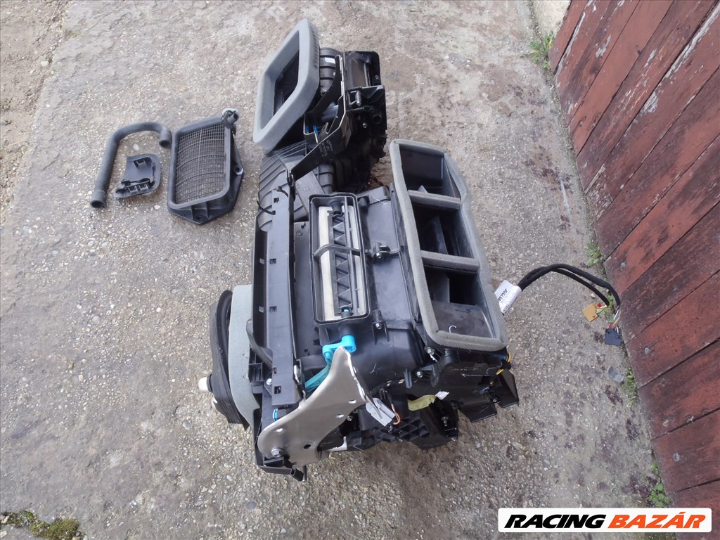 Volkswagen Golf V Variant 1.9 TDI klíma alkatrész  3. kép