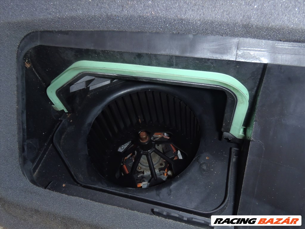 Volkswagen Golf V Variant 1.9 TDI klíma alkatrész  7. kép