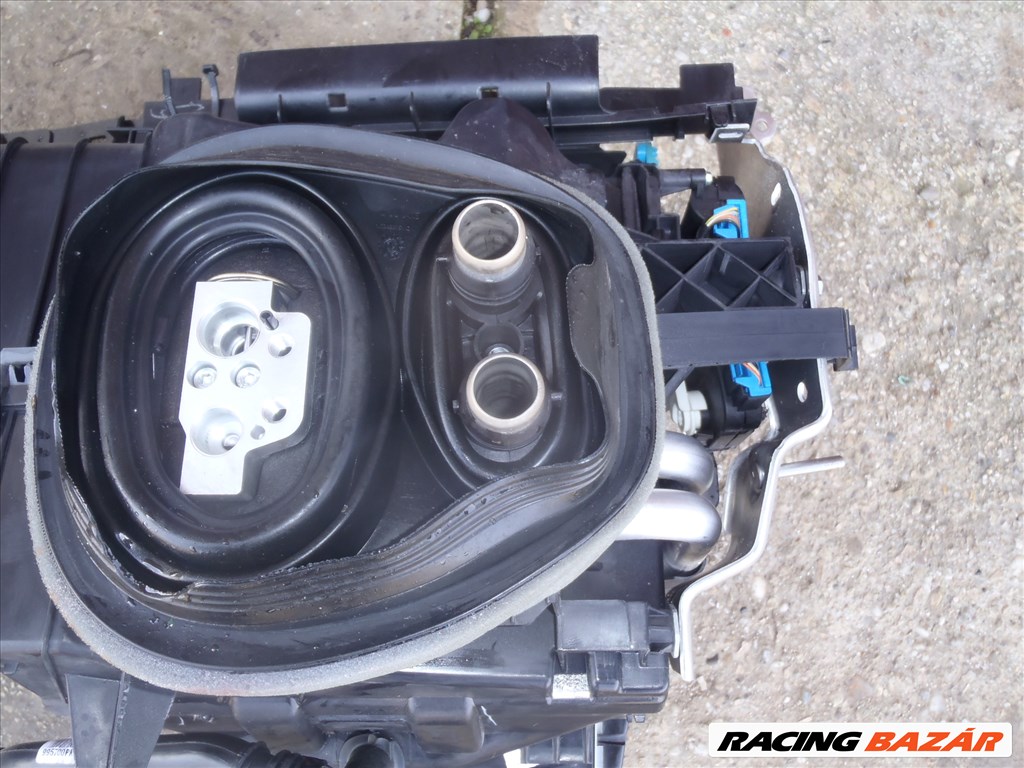 Volkswagen Golf V Variant 1.9 TDI klíma alkatrész  24. kép