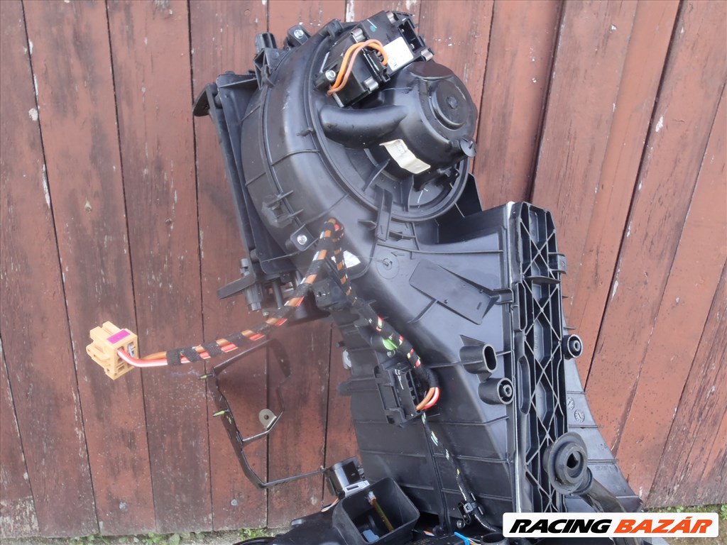 Volkswagen Golf V Variant 1.9 TDI klíma alkatrész  26. kép