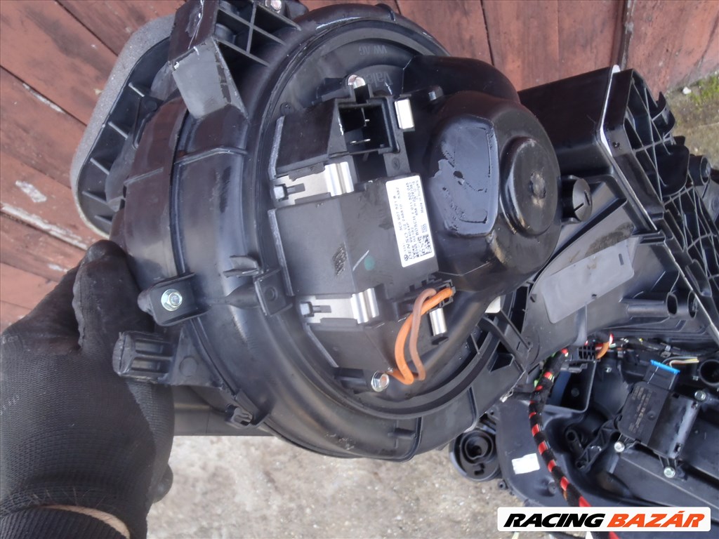 Volkswagen Golf V Variant 1.9 TDI klíma alkatrész  30. kép