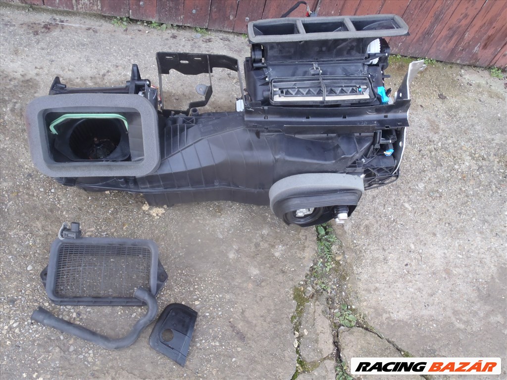 Volkswagen Golf V Variant 1.9 TDI klíma alkatrész  31. kép