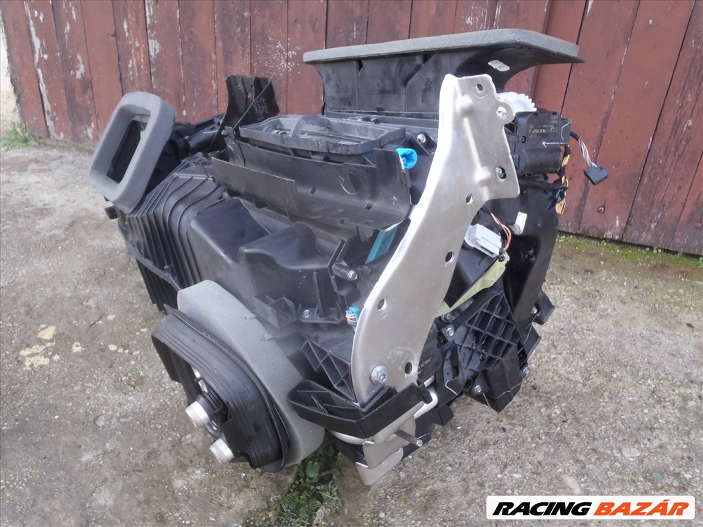 Volkswagen Golf V Variant 1.9 TDI klíma alkatrész  32. kép