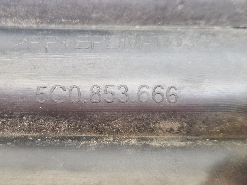 Volkswagen Golf VII első lökhárító jobb díszrács 5G0 853 666 (19211) 11. kép