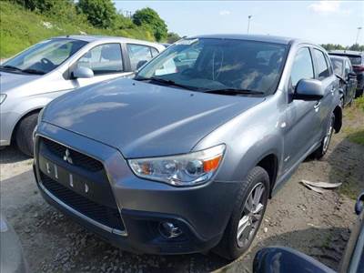 Mitsubishi ASX bontott alkatrészei