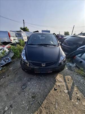 Honda Jazz II (GD) bontott alkatrészei