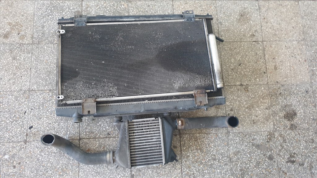 Honda Accord vízhűtő  3. kép