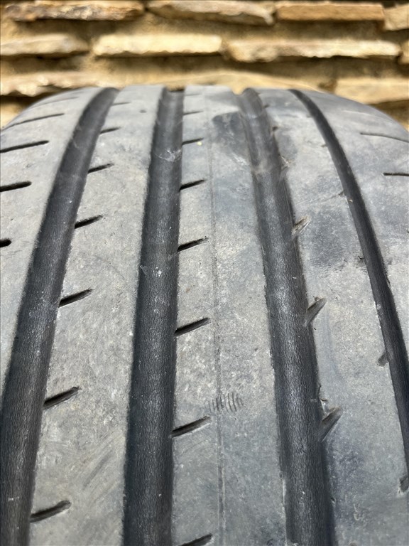  245/4019" használt Yokohama nyári gumi gumi 5. kép