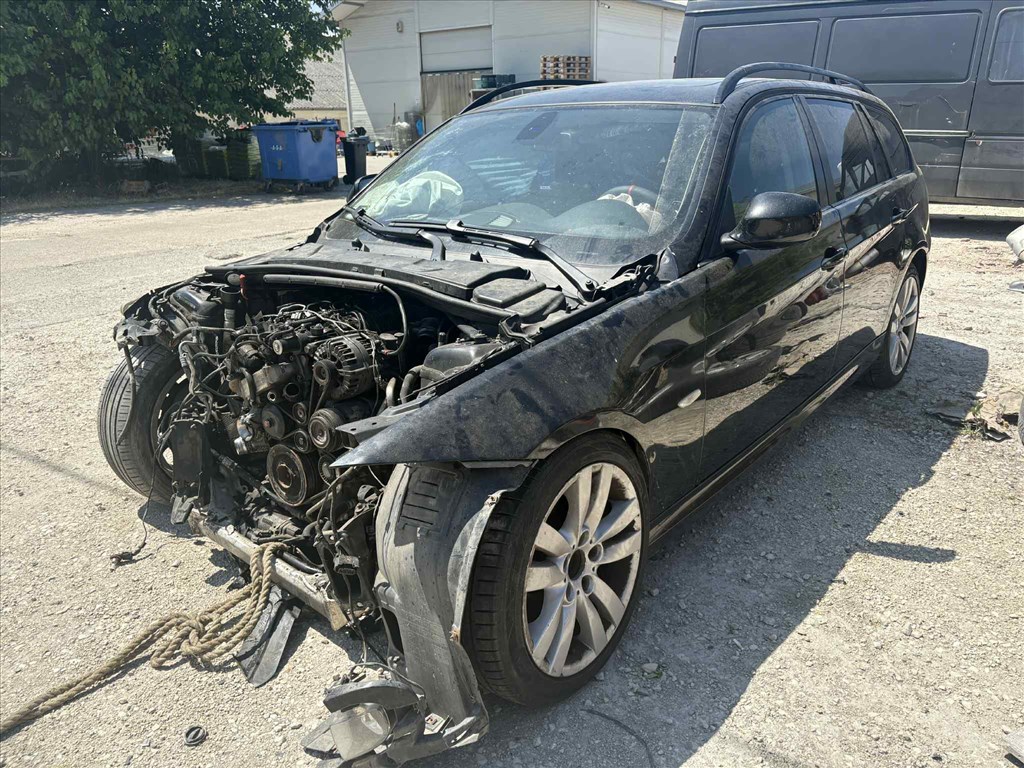 BMW 320 (E90, E91, E92, E93)  alkatrészei 3. kép