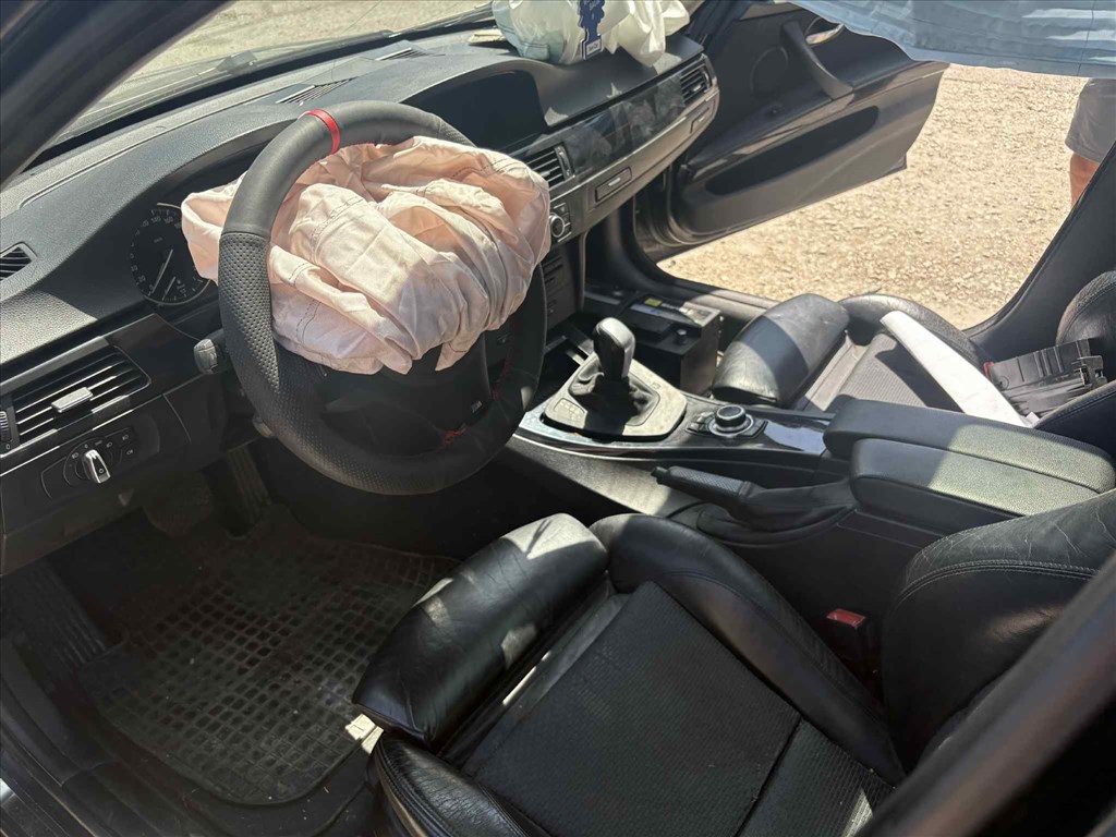 BMW 320 (E90, E91, E92, E93)  alkatrészei 4. kép