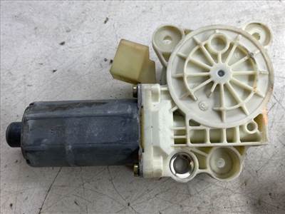 MERCEDES-BENZ E-CLASS Bal első Ablakemelő Motor