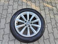 5x112 lyukosztású 17" használt (gyári felni) alufelni, rajta 215/55 használt Pirelli téli gumi