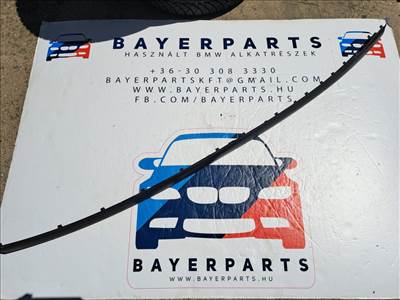 BMW E46 compact fekete hátsó középső nagy lökhárító díszléc