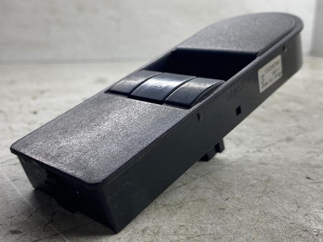 OPEL ASTRA H Jobb első Ablakemelő Kapcsoló 6. kép