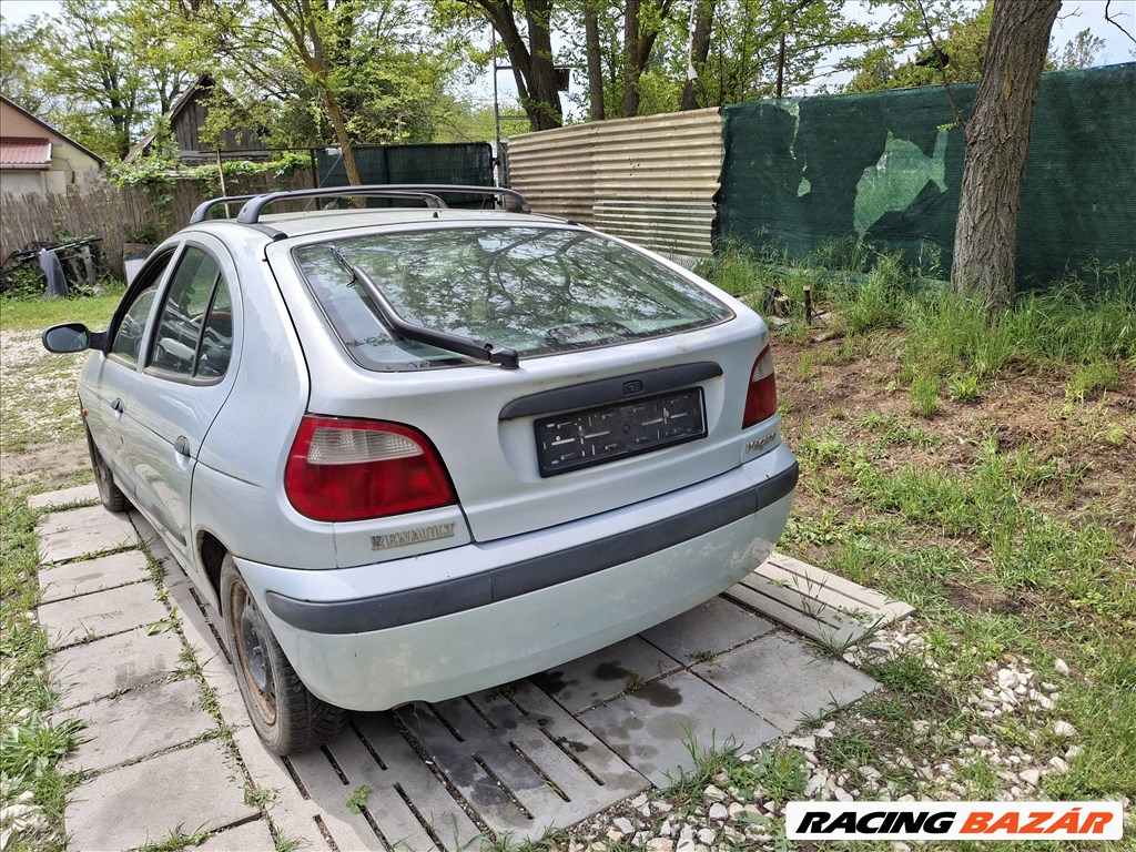 Renault Mégane I bontott alkatrészei 2. kép