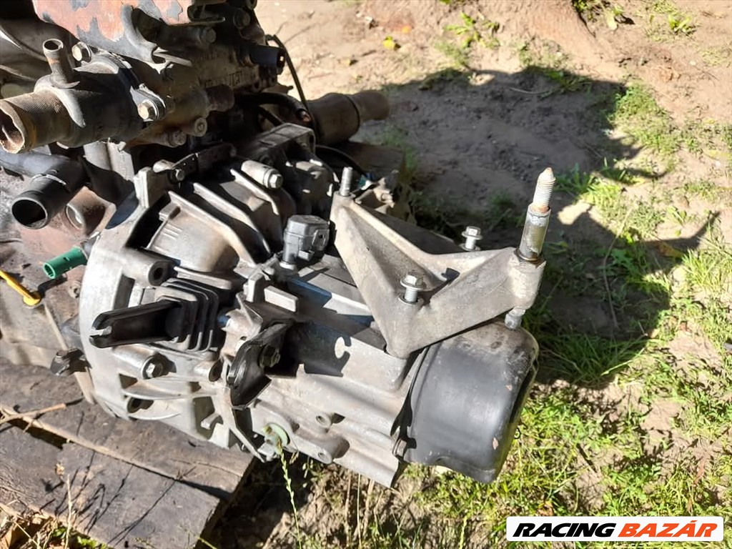 Renault Mégane I bontott alkatrészei 24. kép