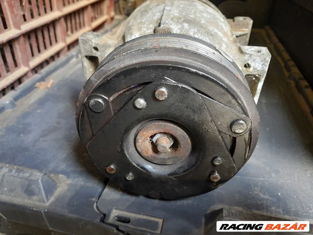 Renault Mégane I bontott alkatrészei 35. kép