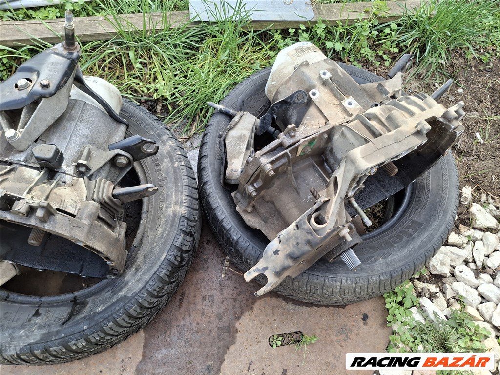 Renault Mégane I bontott alkatrészei 47. kép