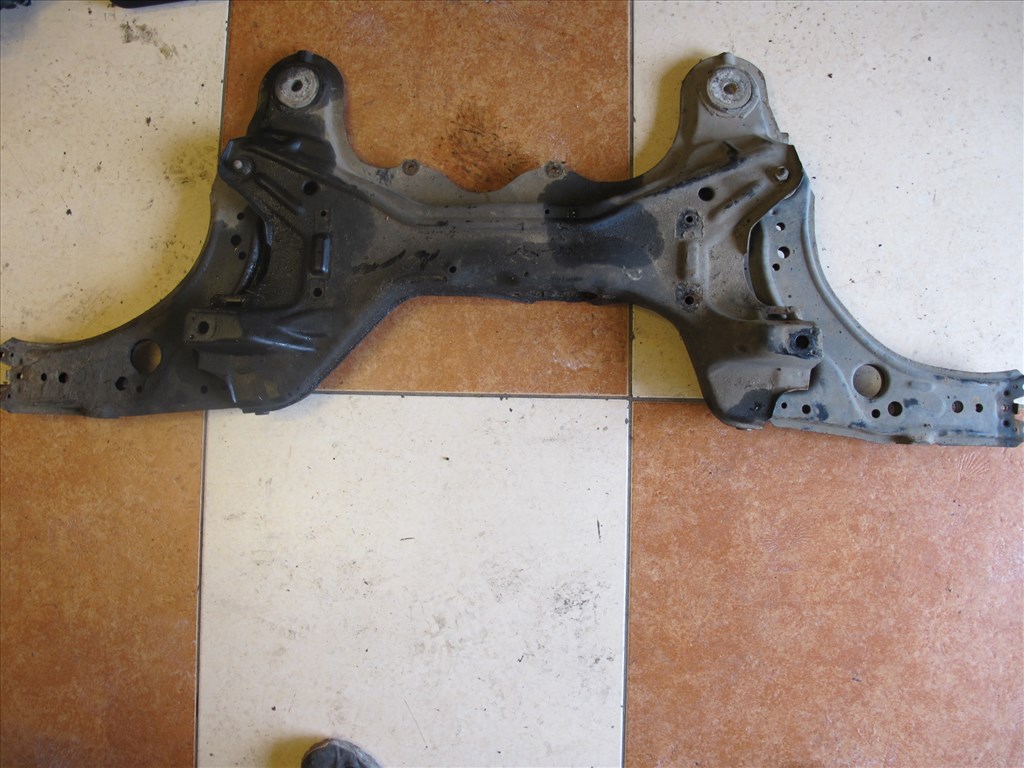 León I, Toledo II, Golf IV, Octavia I első bölcső  1. kép