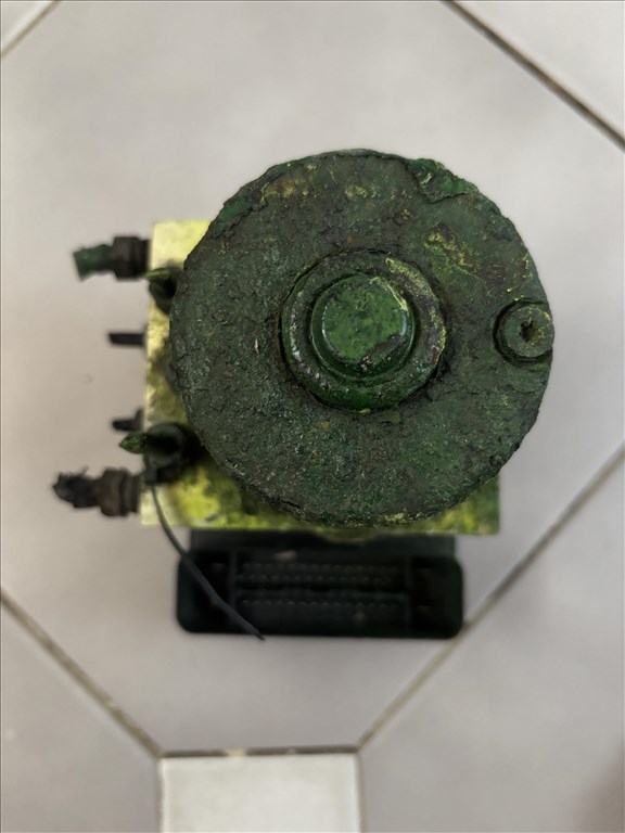 Citroën DS3 ABS kocka 9674415980 2. kép