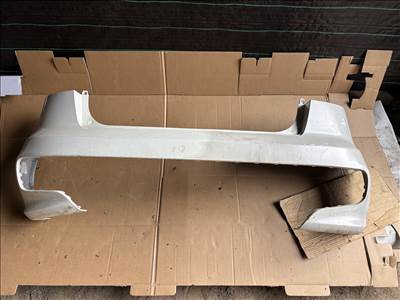 Kia Rio (YB) Hátsó lökhárító 866111w700 HIBÁS