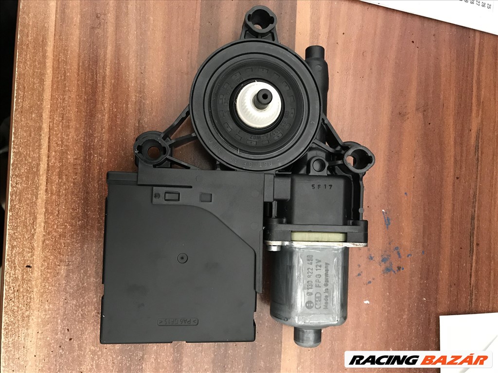 Volkswagen Passat B7 jobb első ablakemelő motor 3c0959792c 2. kép
