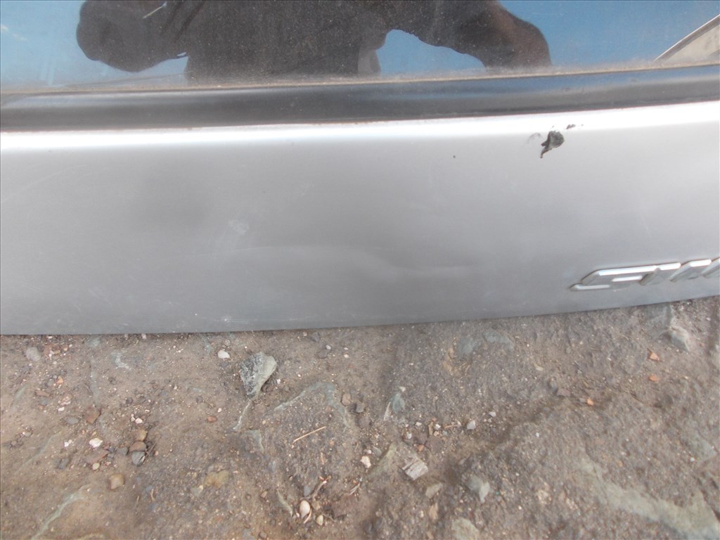 Suzuki Swift 5 ajtós ezüst csomagtérajtó 1989-2003 2. kép