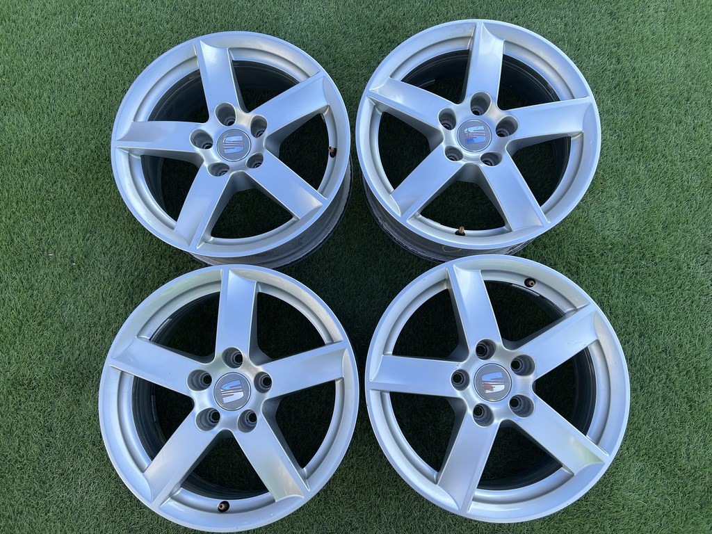 5x112 16" Seat gyári alufelni 6,5Jx16h2 ET35 1. kép