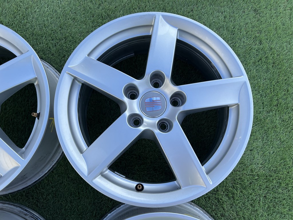 5x112 16" Seat gyári alufelni 6,5Jx16h2 ET35 4. kép