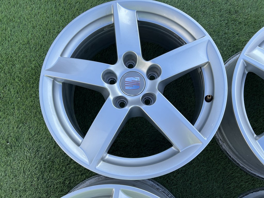 5x112 16" Seat gyári alufelni 6,5Jx16h2 ET35 5. kép