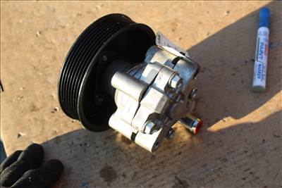 Renault Master 2010 2.3DCI szervószivattyú   8200763524