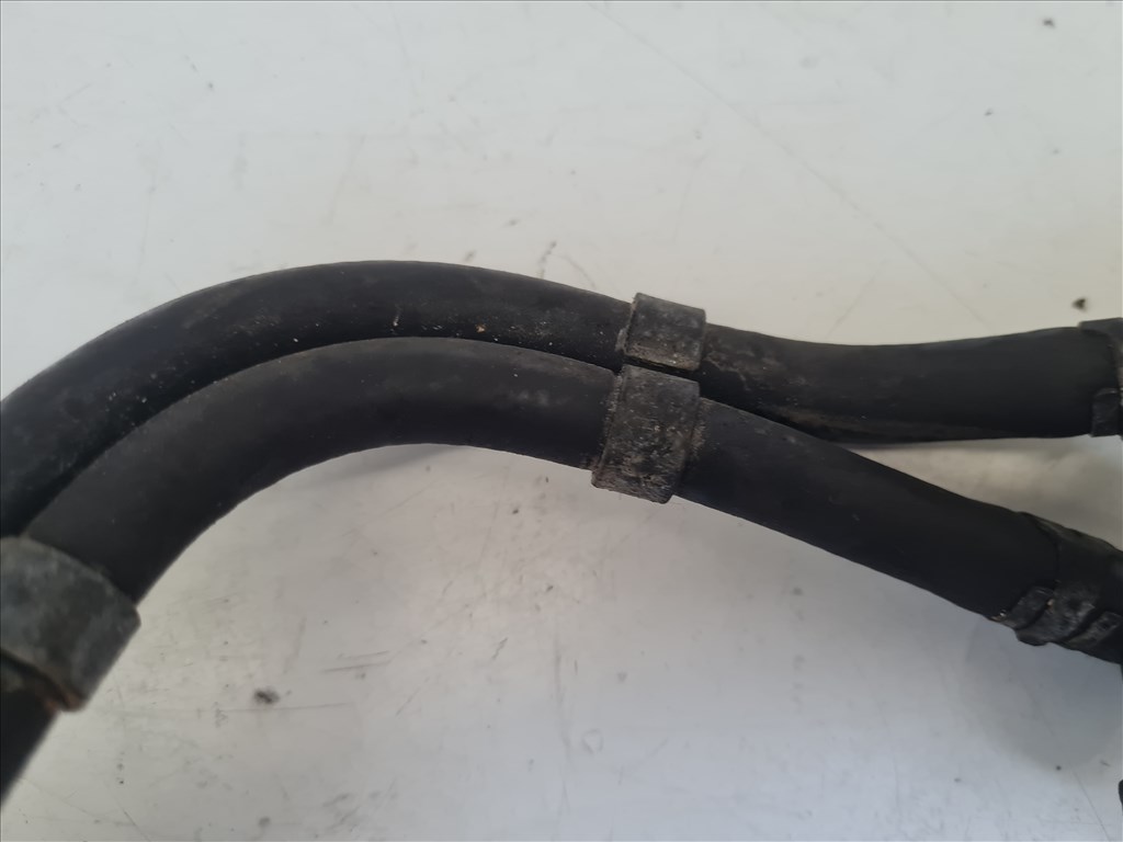 Volkswagen Golf IV 1.6 16V üzemanyag csövek (26449) 4. kép