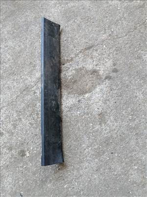 SsangYong Musso Jobb első Küszöb burkolat  7727138000