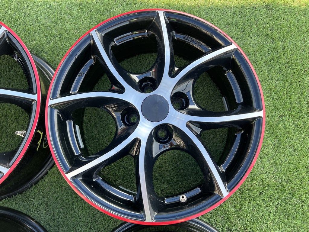 4x100 16" Alutec alufelni 6,5Jx16h2 ET40 4. kép