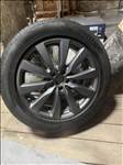 19" új felni, rajta 235/55 újszerű Pirelli téli gumi gumi