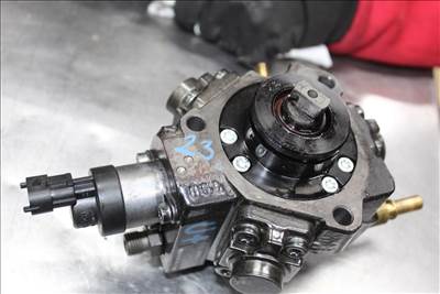 Land Rover 2011 2.2 TDA magasnyomású szivattyú (23) 9683268980