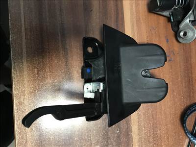 Audi A3 (8P) csomagtér zár ( 3ajtós )