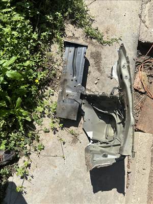 Audi RS6 (C7 - 4G), Audi A6 (C7 - 4G), Audi S6 (C7 - 4G) Bal első nyúlvány 