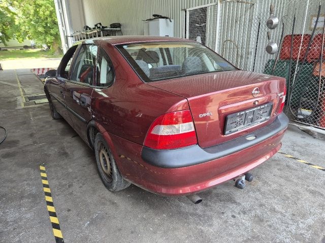 Opel Vectra B 1.6i 16V motor  x16xel74kw 3. kép
